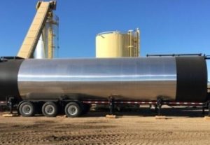 tar storage tank with chassis